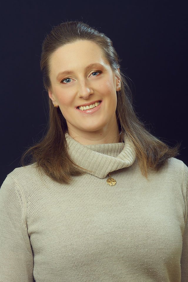 Anja Zajc : uni. dipl. inž. el., raziskovalna sodelavka