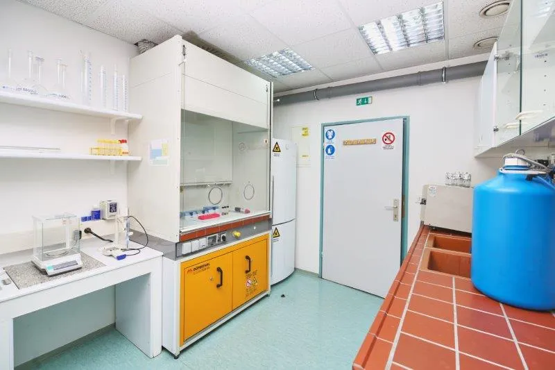 Celični laboratorij 1